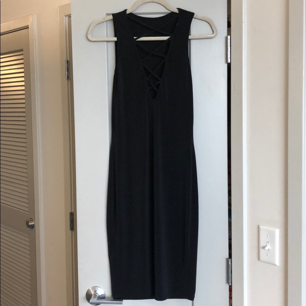 Black bodycon dress